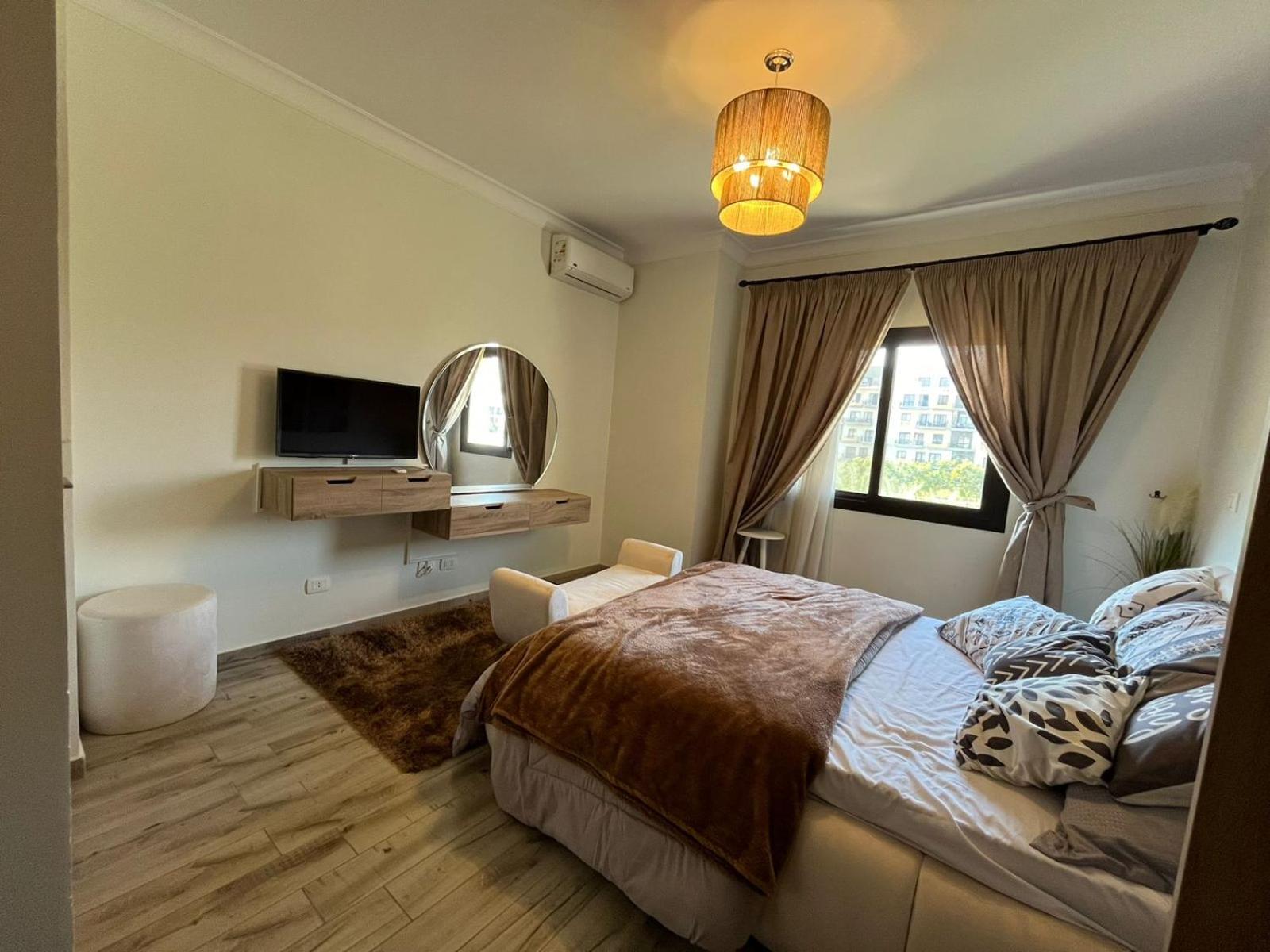 A Partment For Rent Beside Auc New *