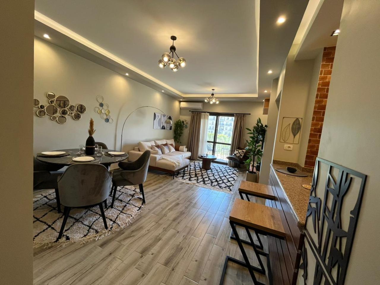 A Partment For Rent Beside Auc New *